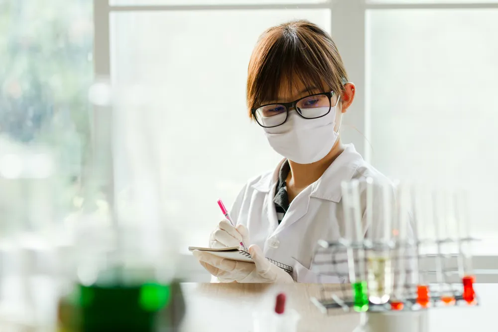 Phân loại dược mỹ phẩm