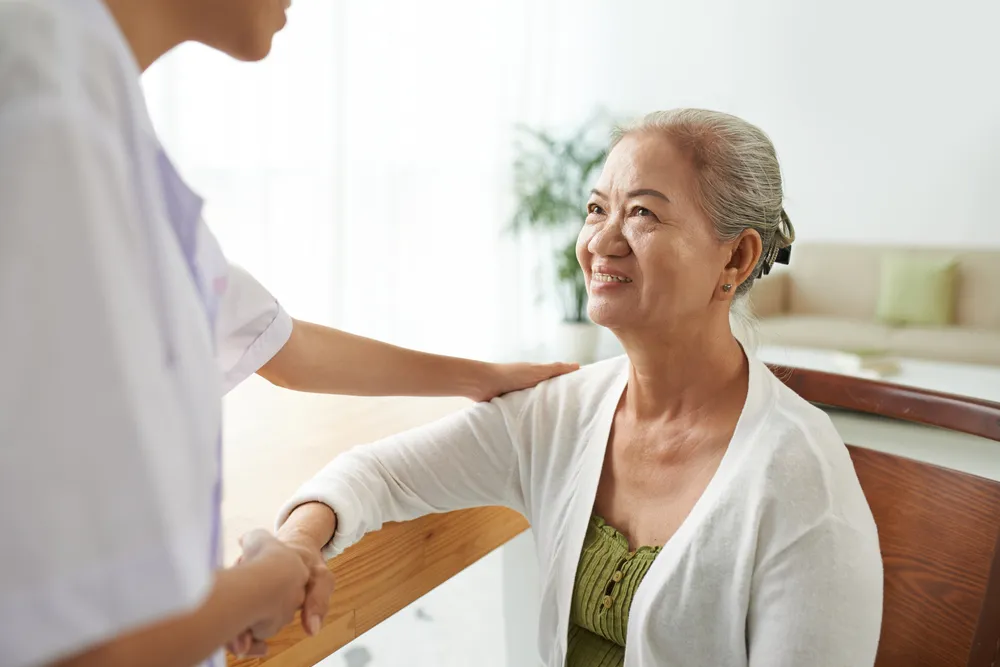 Khám bảo hiểm y tế trái tuyến