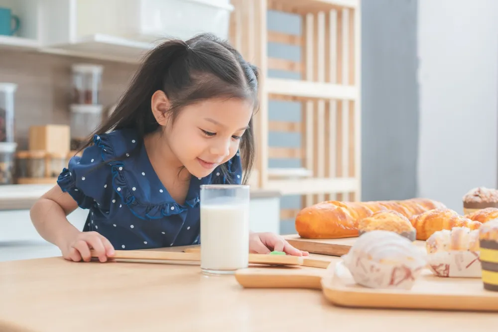 lactoferrin có tác dụng gì
