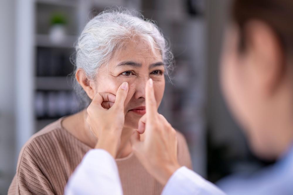 điều trị quặm mi mắt
