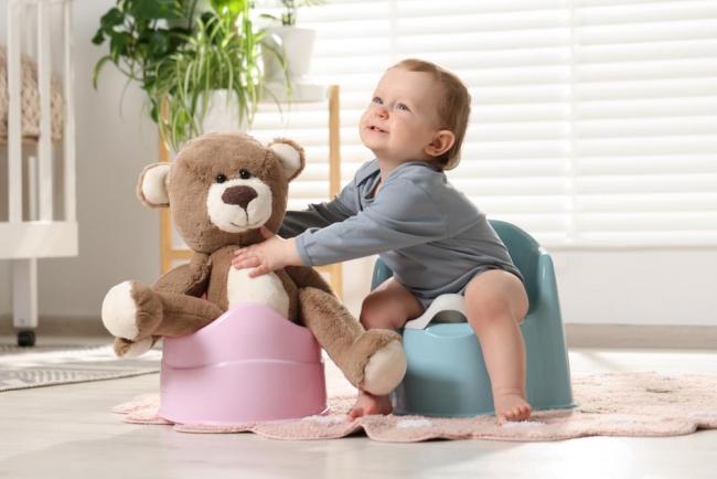 Bé ăn dặm đi ngoài nhiều lần: Khi nào cần lo lắng?