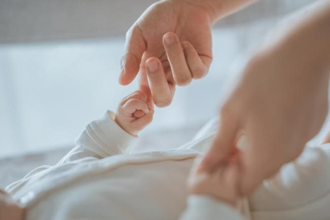 Viêm phổi ở trẻ sơ sinh: Dấu hiệu nhận biết và cách xử trí