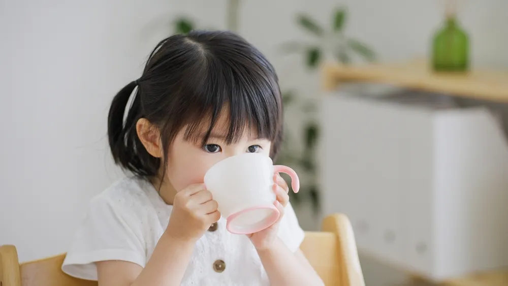 bé bị sốt