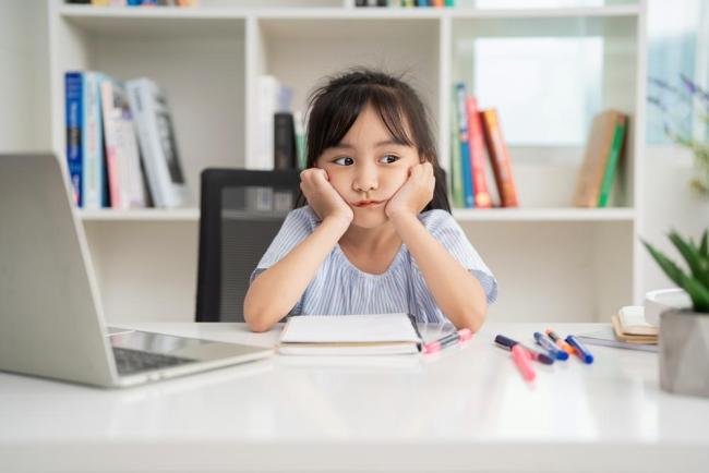 Hậu quả của việc "hụt hơi" dinh dưỡng trong độ tuổi đi học mẹ ít để ý